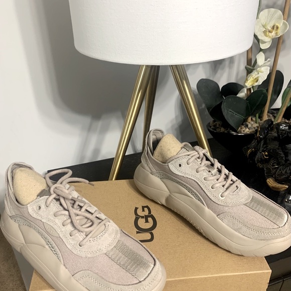 UGG Shoes - UGG LA CLOUD LOW